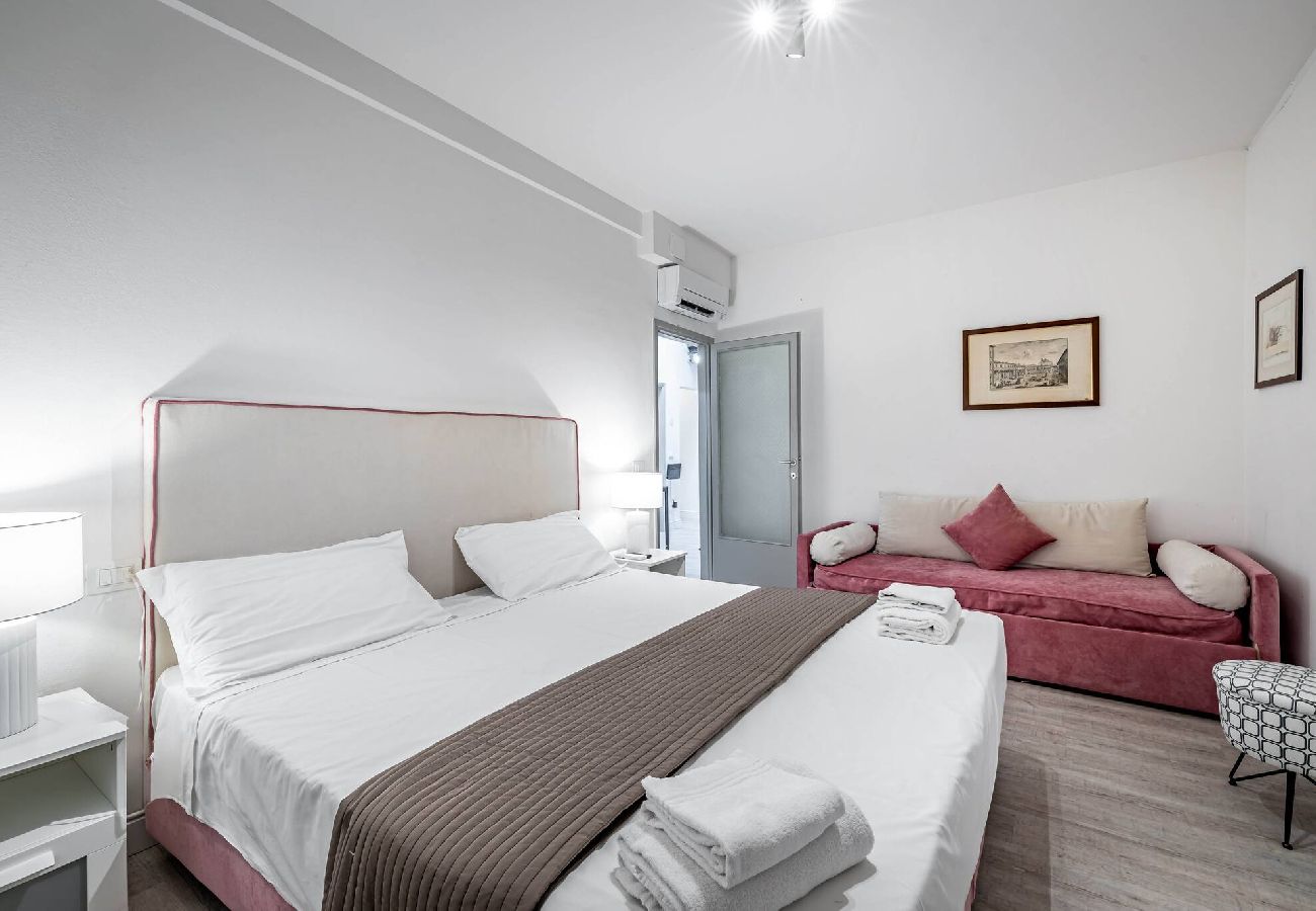 Apartment in Florence - Mango