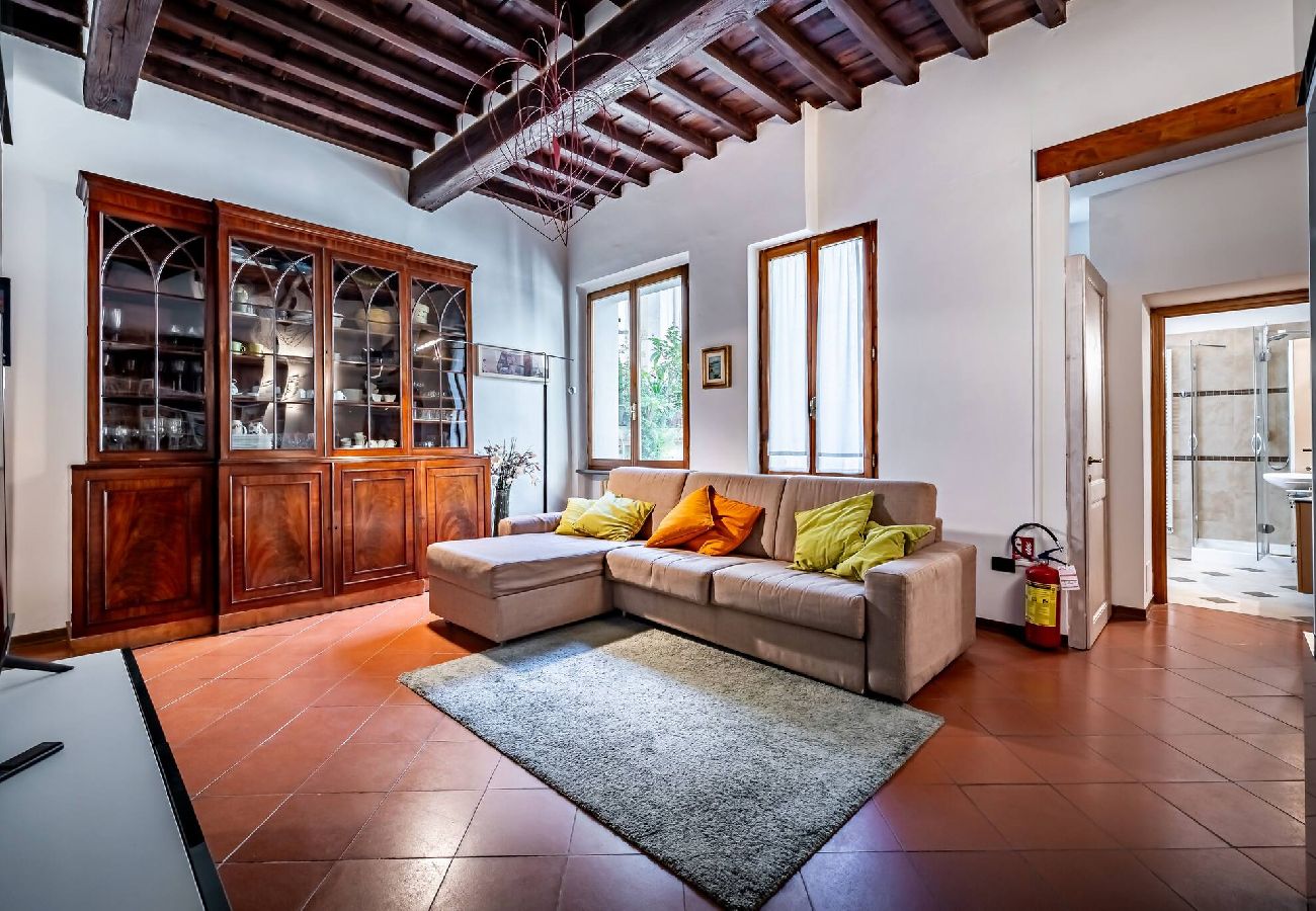 Apartment in Florence - porcellana