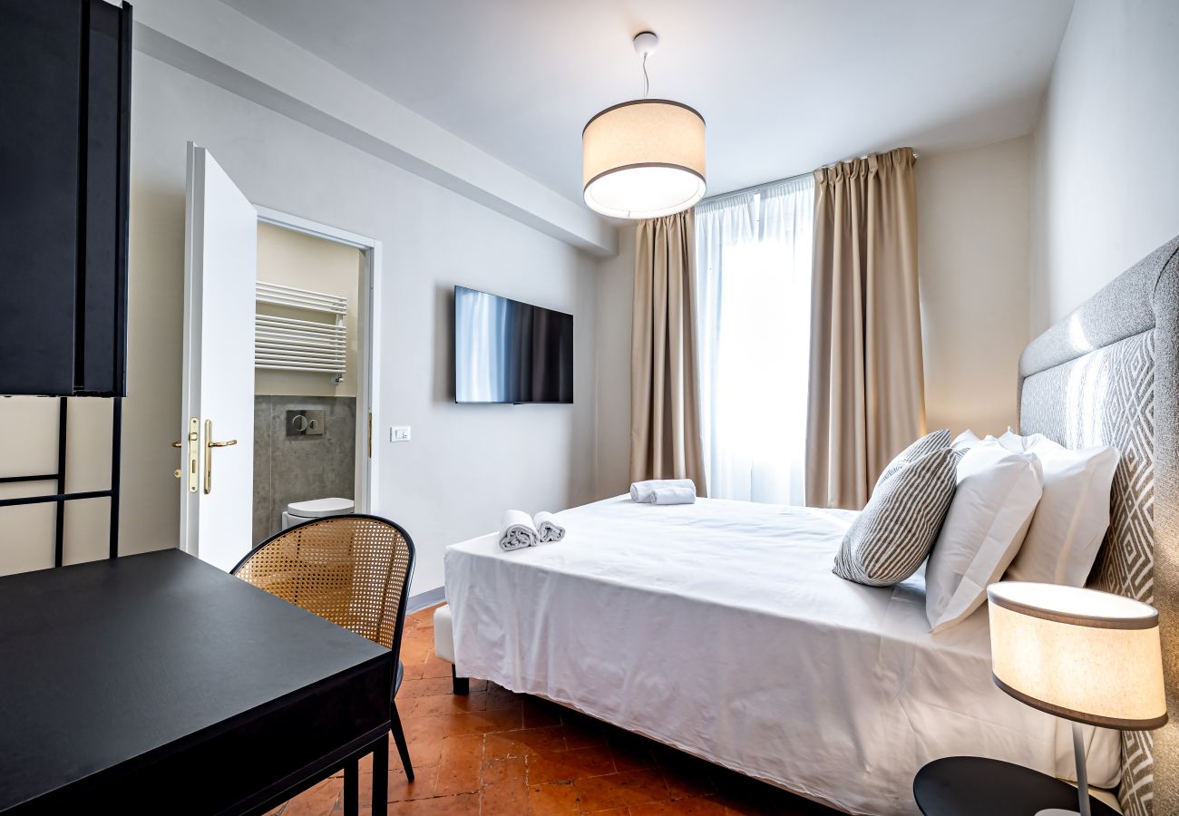 Rent by room in Florence - BRG29-4